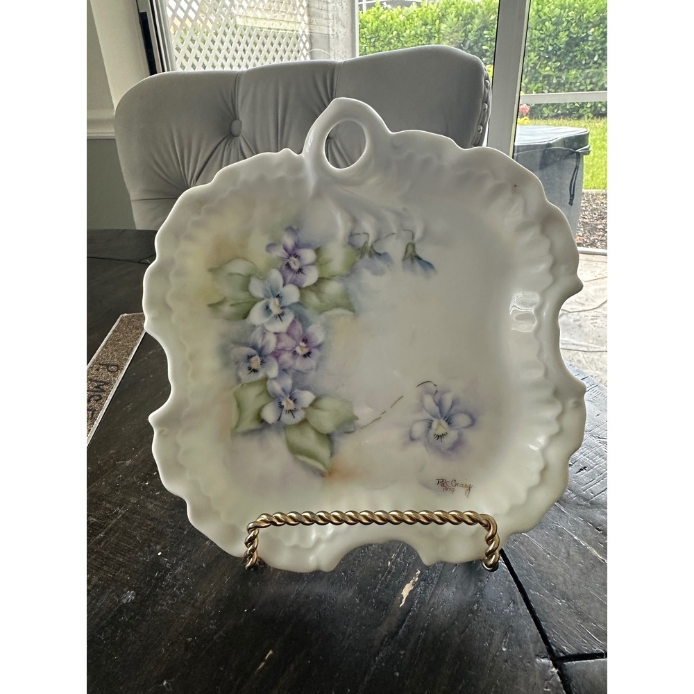 Vintage Pat Craig 1979 Hand Painted Porcelain Violet Trinket Dish with HandleEUC